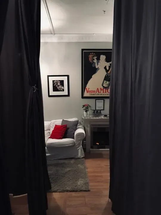 https://cdn.salonspotlight.com/photos/2B80ijheFj79yI08Qtgy/5cc28b6d-eedb-4500-a6eb-3ae8de057bbd_720x720