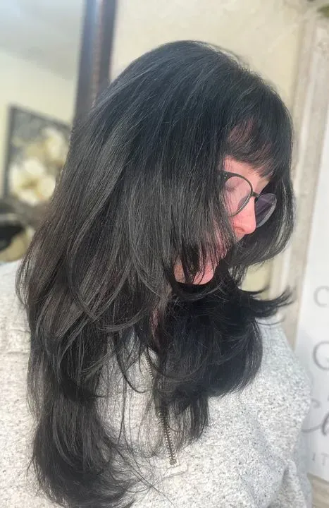 https://cdn.salonspotlight.com/photos/2CUQCnVHu1MErg5lCEMz/8e8ed403-09fe-4883-b265-30a0db7e23ab_720x720