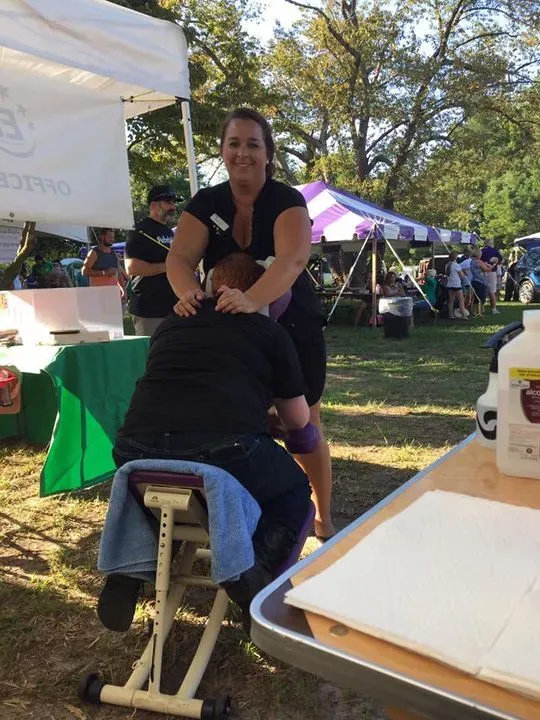 https://cdn.salonspotlight.com/photos/2DDHPuw4MAVqNJYt5um7/ed7ef6cf-b4f1-4f41-8b40-4780fbcac031_720x720