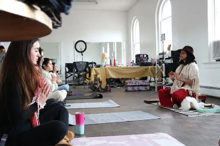 https://cdn.salonspotlight.com/photos/2JButI9K6eKwUNgJLtzg/d2390a3c-b718-40ec-8dbb-67686cec30ac_720x720