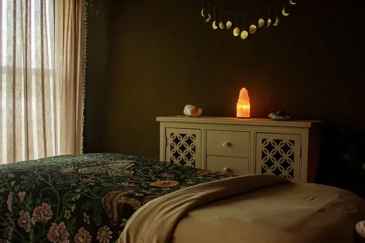 https://cdn.salonspotlight.com/photos/2JaD7Uq9ezN94LlSAIpW/9649646e-7de9-42d0-8f7b-7fbf5f4bd37a_720x720