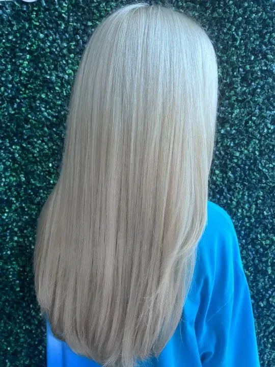 https://cdn.salonspotlight.com/photos/2O9LijuuEBi7HtRophi9/2af1404b-8c41-4a1d-9ada-4cad7b4fd5e2_720x720