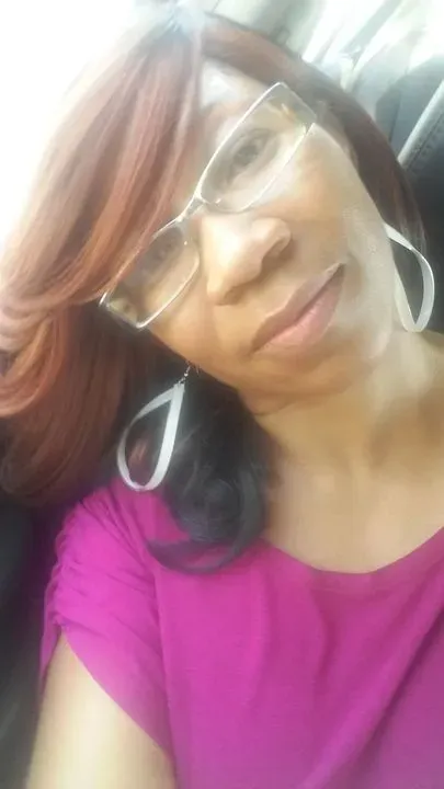 https://cdn.salonspotlight.com/photos/2RnrMEIdvvPx9EMMM1Sn/ff4c5157-32ca-4693-ad6e-d3d77deb44bd_720x720