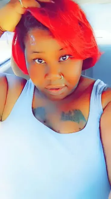 https://cdn.salonspotlight.com/photos/2TYa3ImnNqb7YoVayH4T/984f0349-5c73-4fa6-863e-61c250e90e8b_720x720