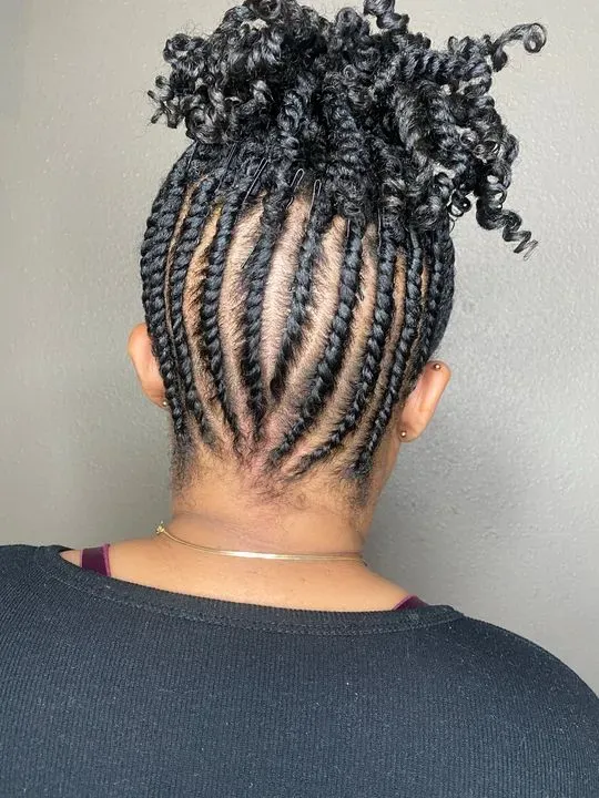 https://cdn.salonspotlight.com/photos/2fpYgI6YbnrHtBqewwFr/6de1d65e-23f2-4dad-9343-19e1d0c69a0c_720x720