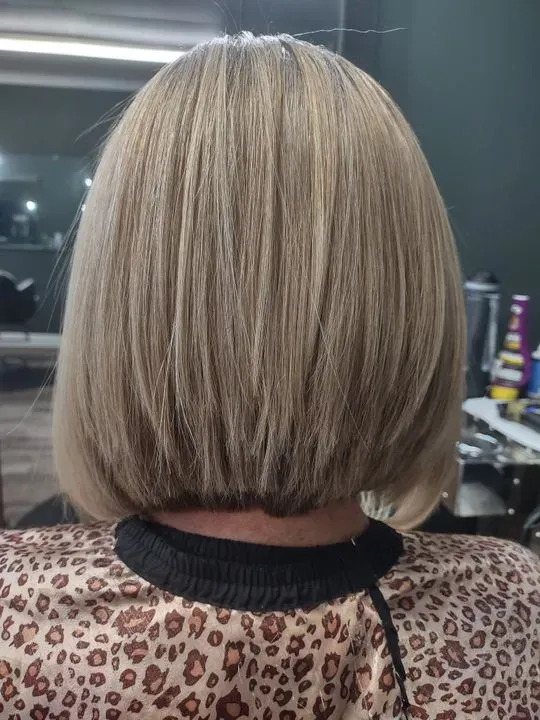 https://cdn.salonspotlight.com/photos/2idBhmpgjnfDhjngJexA/ff419902-6b43-40ed-a3d3-32e20cbd745d_720x720