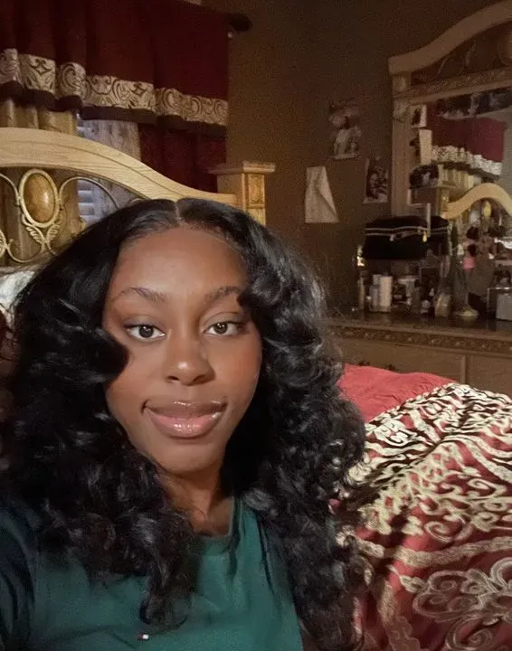 https://cdn.salonspotlight.com/photos/2iqnT4hIXYc6CC7ujv40/2b74b0c1-6f20-40a5-aad6-ab051e9cd658_720x720