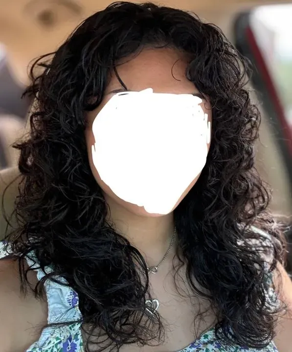 https://cdn.salonspotlight.com/photos/2wANqUdxygV4O3Cr2yrk/4dbe67de-e411-4406-9e39-5db797aff993_720x720