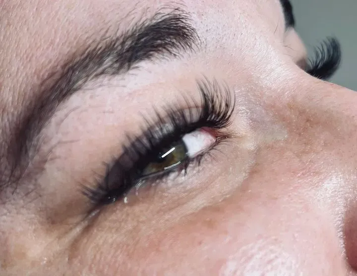 https://cdn.salonspotlight.com/photos/2ysb4l6mxop29U1e4xIp/fcfe140a-abe3-43ab-99df-0b3a238e5031_720x720