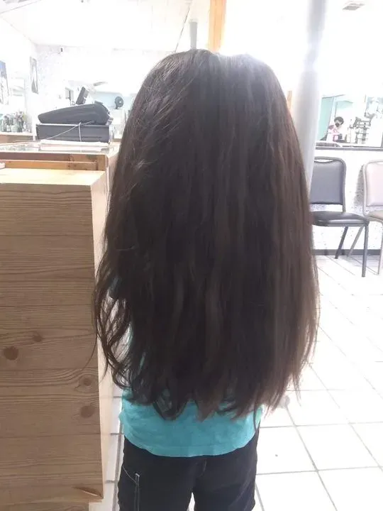 https://cdn.salonspotlight.com/photos/37rdfJsK8d8bgGYTsbKg/0b2cd558-641e-468b-81d5-08a31c2cda73_720x720