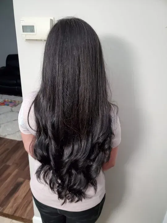 https://cdn.salonspotlight.com/photos/39Xt4SDhTc5UughvjF4m/4a7ece32-9e72-4553-abe0-9665cbe288cf_720x720