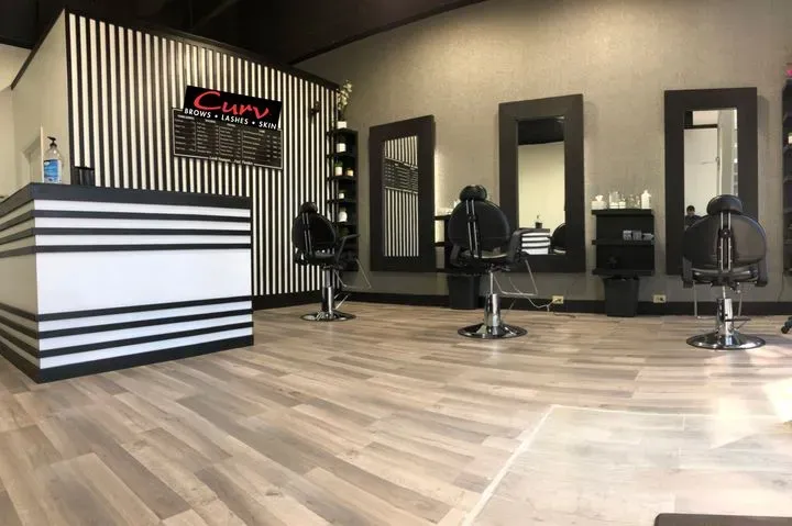 https://cdn.salonspotlight.com/photos/3B6Oijzo7qa6aHpFxkya/bc0a0b01-0a47-4c34-9355-b77de530b548_720x720