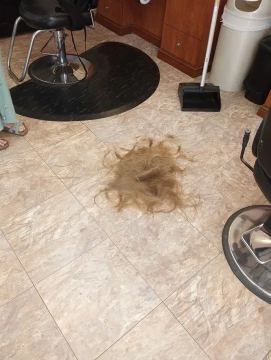 https://cdn.salonspotlight.com/photos/3B71hwvD5ruzQsDqVeqR/46e0f9e0-8162-40c9-a433-46cecea910fd_720x720