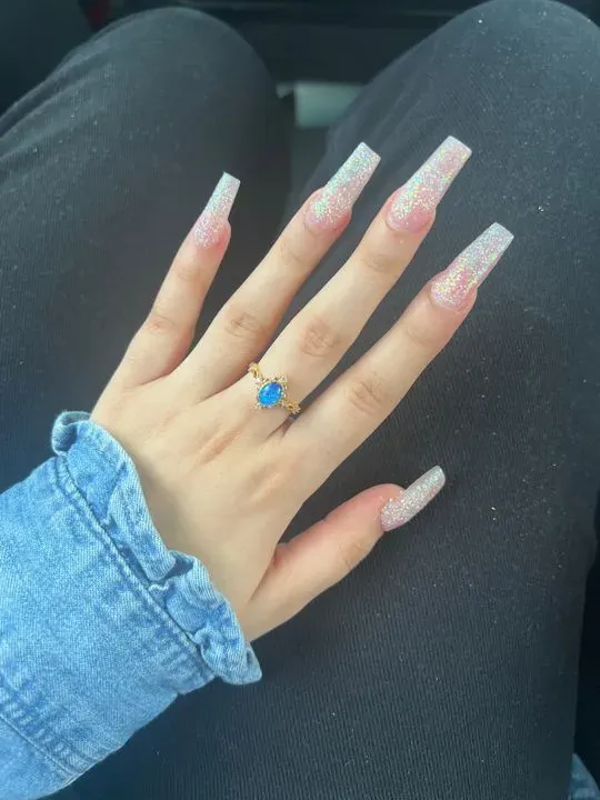 https://cdn.salonspotlight.com/photos/3C1tWflvGaPGsN9vjNAH/41ac2f2a-7f30-40cf-bf2c-3d2249b9501b_720x720