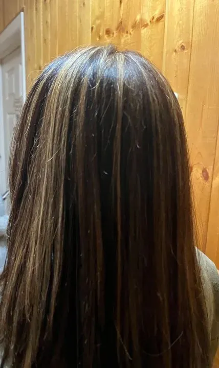 https://cdn.salonspotlight.com/photos/3Cj8jBsDwgNUbmzfKNtR/4de81d71-fccc-4c6f-acab-4d26f905b5d5_720x720