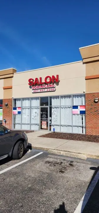 https://cdn.salonspotlight.com/photos/3HqcIK5UiBA9kTHsWiX5/aacf271c-2ae4-4b0f-b192-f7ff093b4ab6_720x720