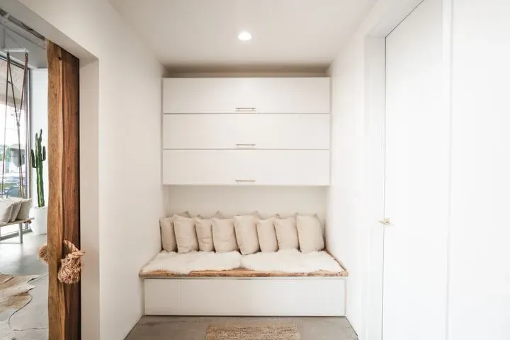 https://cdn.salonspotlight.com/photos/3OwkgdDCmyBntS3wEWVM/126966a1-ff76-4b99-80e3-b44bb334fbf7_720x720