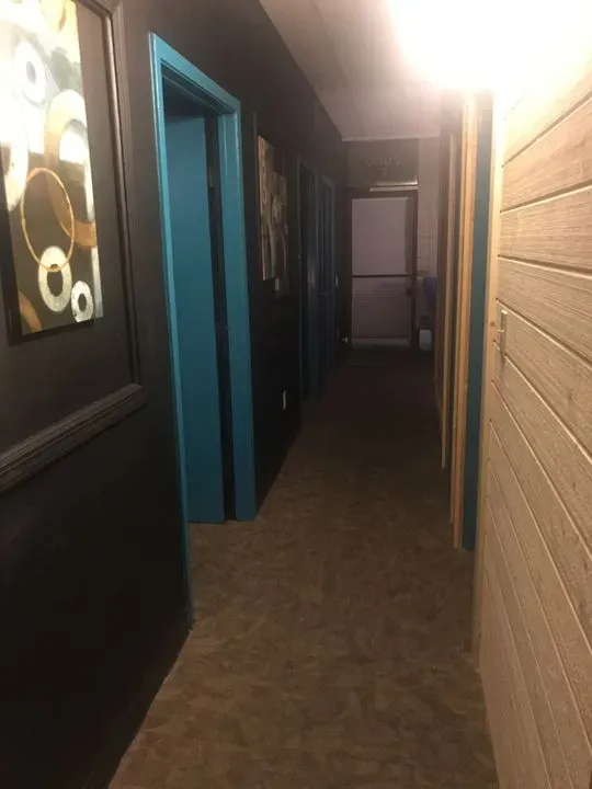 https://cdn.salonspotlight.com/photos/3P4nmVOeOpYJUzmyK7Oe/7a95d27c-af1c-4a54-a955-7c7b04534135_720x720