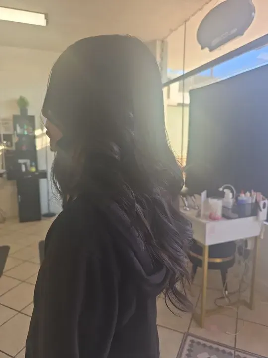 https://cdn.salonspotlight.com/photos/3PgCikK1tNAQnS16IXup/d89b1554-51f9-48f1-ac53-5f4531d5a844_720x720