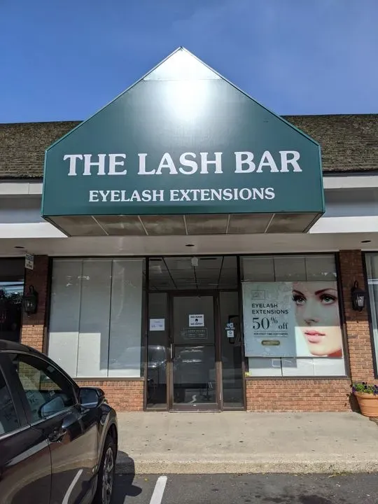 https://cdn.salonspotlight.com/photos/3PznCD5mbinIVQBO8naT/ef77c9ae-e03b-435b-b326-a9d756fc7abb_720x720