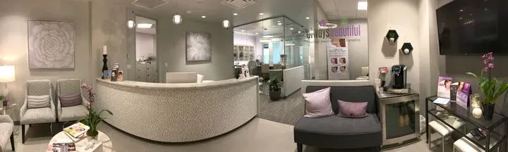 https://cdn.salonspotlight.com/photos/3Qesf9kcrlLM660Z5OsN/e1436686-b19e-4047-833b-ee2a33f94aaa_720x720