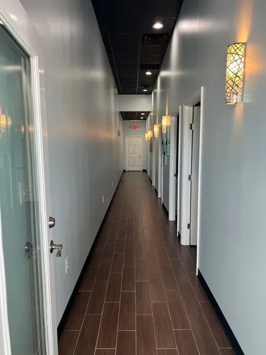 https://cdn.salonspotlight.com/photos/3bW35S20IRtGZKamXM8v/80706db8-5373-421f-9998-998a26ca91f8_720x720