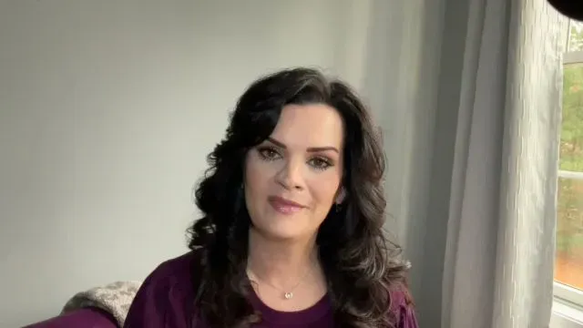 https://cdn.salonspotlight.com/photos/3d4JwhwZrysgfuflhGcS/b8964317-4060-40ea-94e3-9248bdeb5abd_720x720