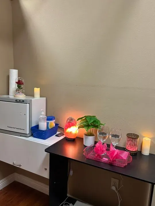 https://cdn.salonspotlight.com/photos/3dgaAilq1tMyjAJbmeMj/88b98833-d921-4518-abb5-419248ed8e40_720x720