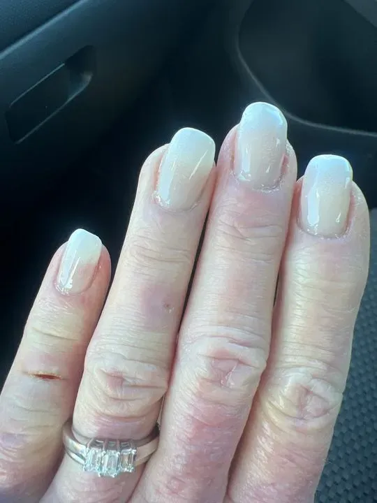 https://cdn.salonspotlight.com/photos/3gJs2JSmC188XbF9D5Ol/5ceb12b2-63f2-4b53-8b2b-148f1be383b6_720x720