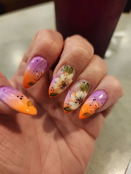 https://cdn.salonspotlight.com/photos/3gJs2JSmC188XbF9D5Ol/e21c6ef0-d491-4617-aea3-c42ae9c318dc_720x720