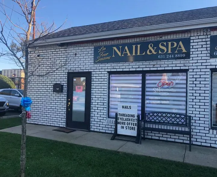 https://cdn.salonspotlight.com/photos/3iNcnH8sL1AignPMAE0q/6b25f942-7862-44d7-a95a-27fbcb930511_720x720