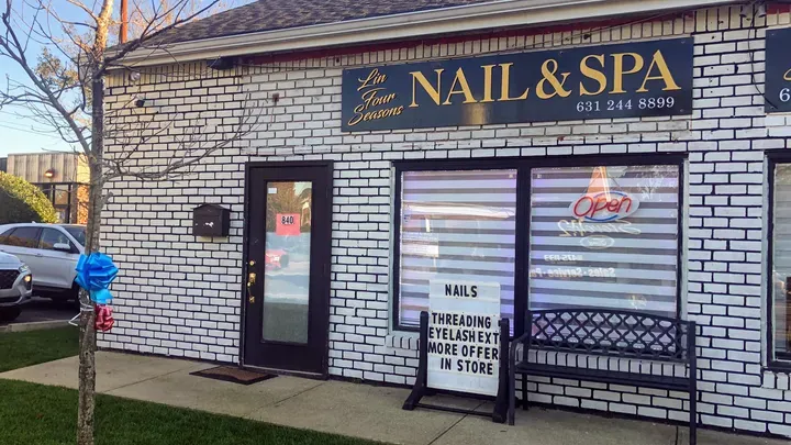 https://cdn.salonspotlight.com/photos/3iNcnH8sL1AignPMAE0q/f3a4a092-67cb-4096-8d73-66f98b7113cd_720x720