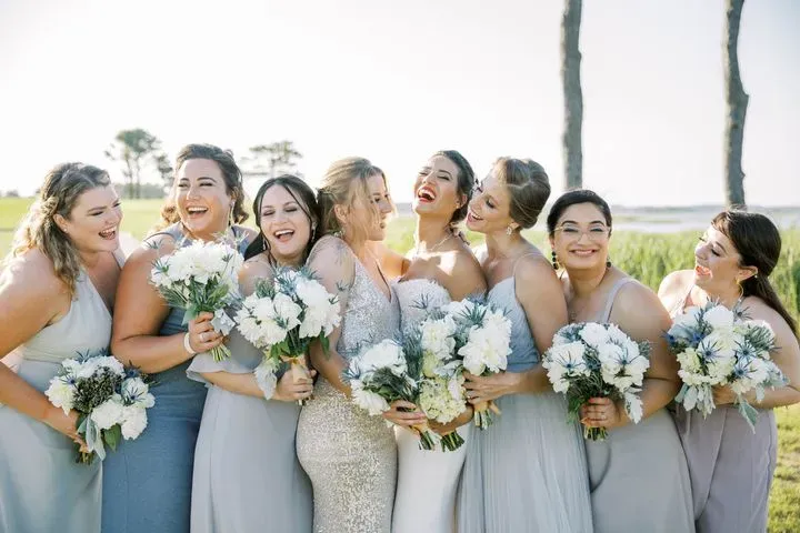 https://cdn.salonspotlight.com/photos/3jymC71pwxr1vGB67qhS/2bc5949a-5896-45e6-8aed-9b64d5e19fce_720x720