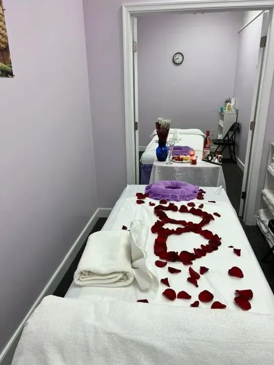 https://cdn.salonspotlight.com/photos/3kjbQBTlhMGrwOB5gvU6/a2a01c07-4e92-47a5-b44d-2cb5d4e4735b_720x720