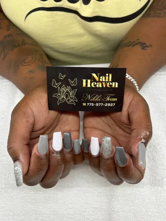 https://cdn.salonspotlight.com/photos/3msYDi5AJnYPZvRbh9Fi/73622991-13fe-4d2c-ada1-9d7fd69a1ba0_720x720