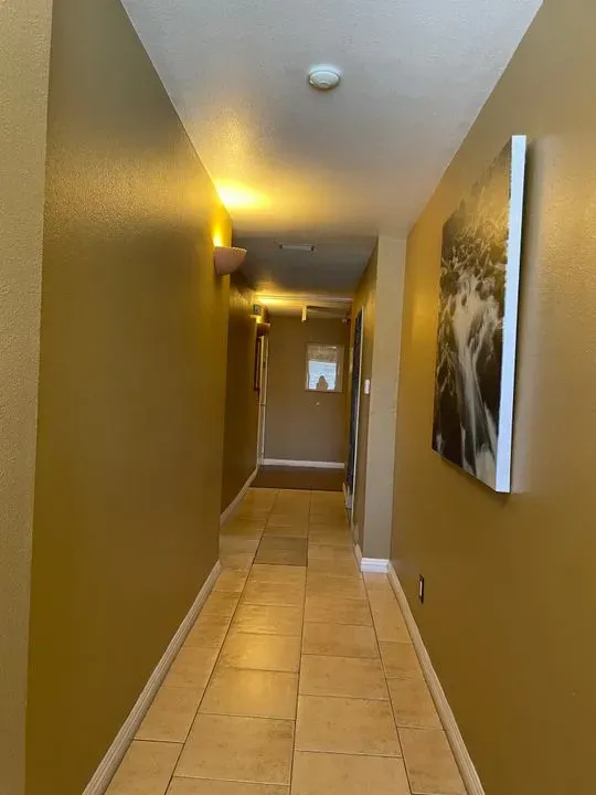 https://cdn.salonspotlight.com/photos/3tkwVK55k8t7Jc0sOypd/fa012e24-fe3a-4e83-a2ef-129e0351fb1d_720x720
