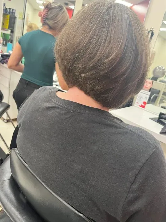 https://cdn.salonspotlight.com/photos/3vGbtabSsmjV1Jri5Um9/1c4ef51b-a881-4e38-b744-bdf7eb4837db_720x720