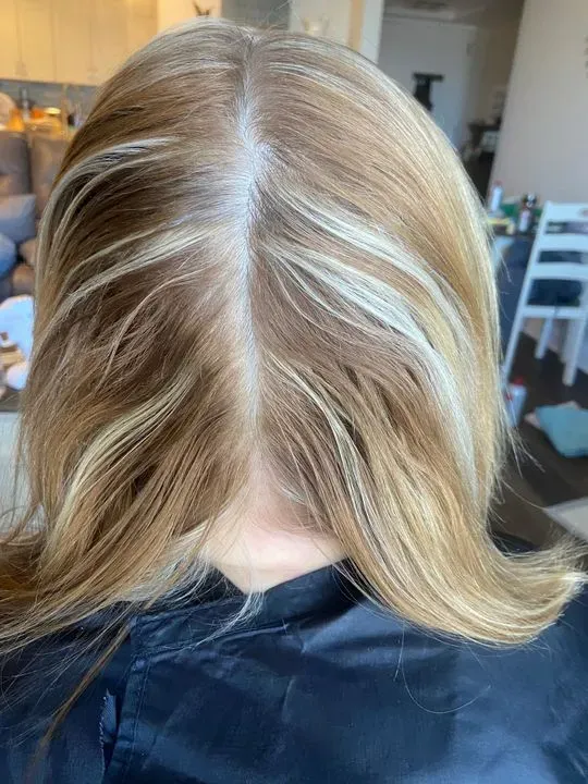 https://cdn.salonspotlight.com/photos/3vikRZU3Or1q5acg9knw/24d808d0-89db-43b3-b9b6-7209218b9713_720x720