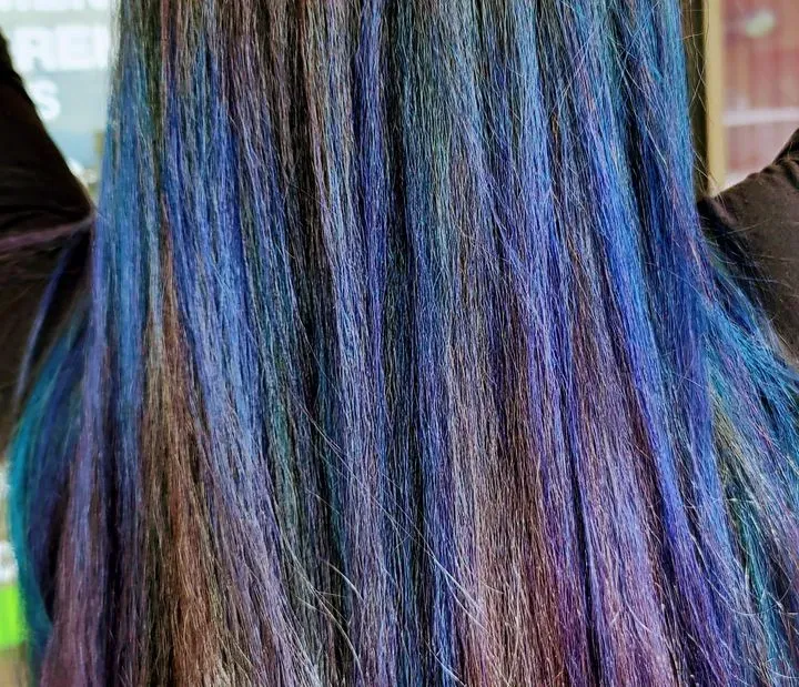 https://cdn.salonspotlight.com/photos/3x4KgMickktJcCkCx7yF/88609295-3831-4be6-8476-57a1a31698cf_720x720