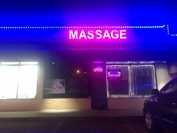 https://cdn.salonspotlight.com/photos/3y3a407iHJ0I99wIAcIo/73c18402-c371-4fce-8cdb-17332ea5bc0e_720x720