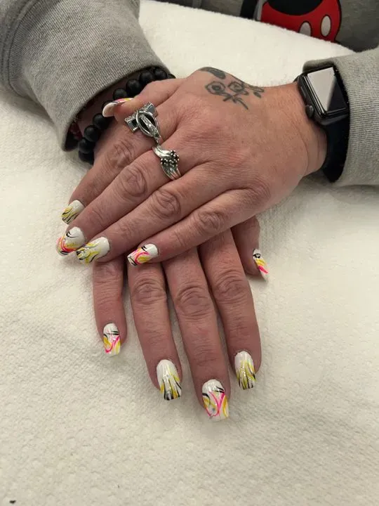 https://cdn.salonspotlight.com/photos/45nMXSLzqV6KNpwQAHEQ/a80e80f8-1dac-4a67-b202-a760dc1fd9a4_720x720