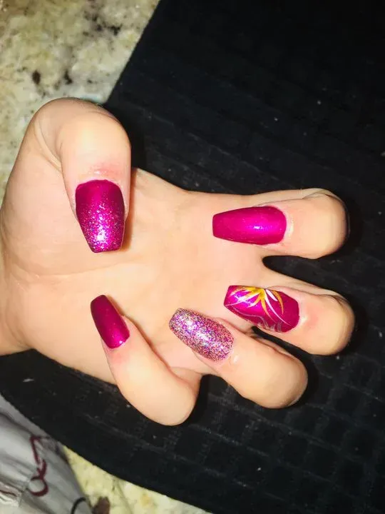 https://cdn.salonspotlight.com/photos/45nMXSLzqV6KNpwQAHEQ/f54cf1c4-b867-4e63-91ac-dae1d6170108_720x720