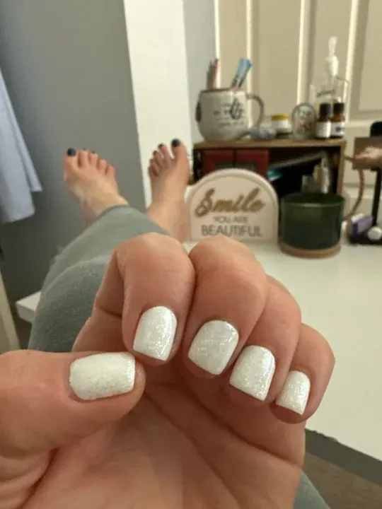 https://cdn.salonspotlight.com/photos/47aVfPLsGhzMTAR3I0U0/5ad2c5d9-94df-4c53-9f97-f36a877608b3_720x720