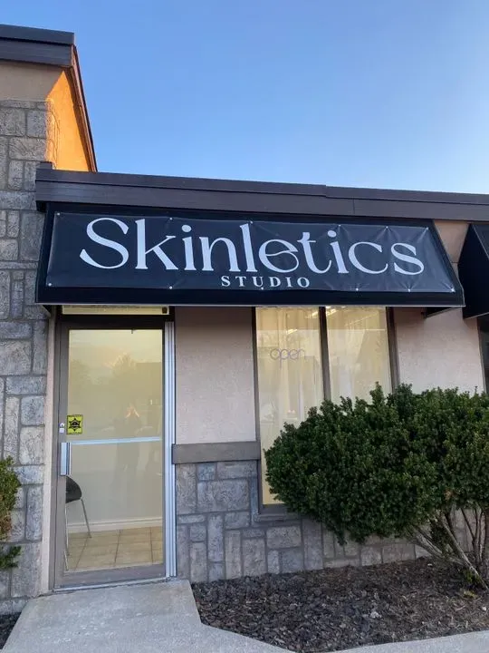 https://cdn.salonspotlight.com/photos/47ehKP91ZogXffnyT3RE/f14d1ea8-d650-4033-8893-eef07cf13135_720x720