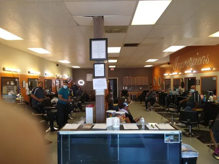 https://cdn.salonspotlight.com/photos/4BBwRD0QsdB5NiKIeX18/14f56f46-a5eb-4f11-a46c-6e3a4236bd03_720x720