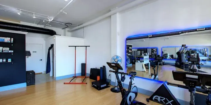 https://cdn.salonspotlight.com/photos/4EraYb8Bw44gsHg9ybZZ/edd442c6-fafd-4715-be9a-6e4786f808a7_720x720