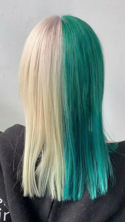 https://cdn.salonspotlight.com/photos/4GBNYb72tDFADEo0xN4h/5834a13a-a87b-46c0-b275-f841d5c44cf6_720x720