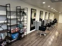 https://cdn.salonspotlight.com/photos/4N3UBIFvf31T5wW9lSzX/21a31ee3-f5ee-49ad-90c2-86ddf6146e96_720x720