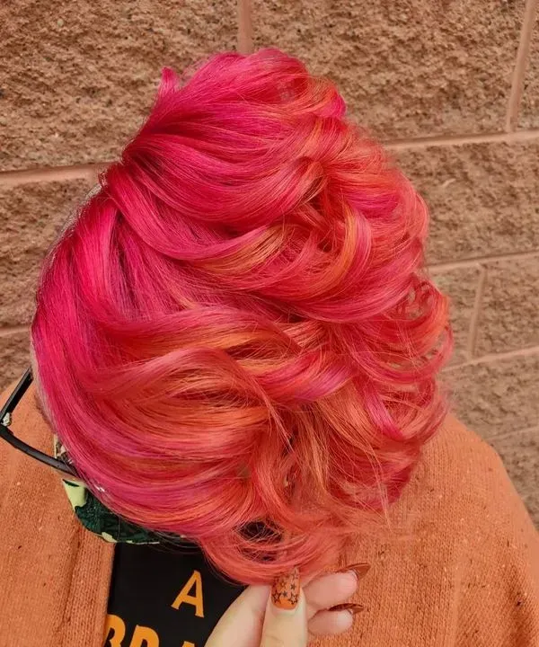 https://cdn.salonspotlight.com/photos/4SG6TTLAnNjsn8jOgImg/5d4e5a2a-576c-4a18-a813-f2016eeff8d4_720x720