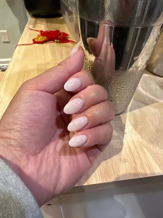https://cdn.salonspotlight.com/photos/4WFXTF5czYTKCwuUptsm/08e1c795-da6f-4050-ba62-57c5436dc429_720x720